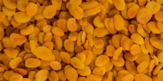 Sulphured dried apricots